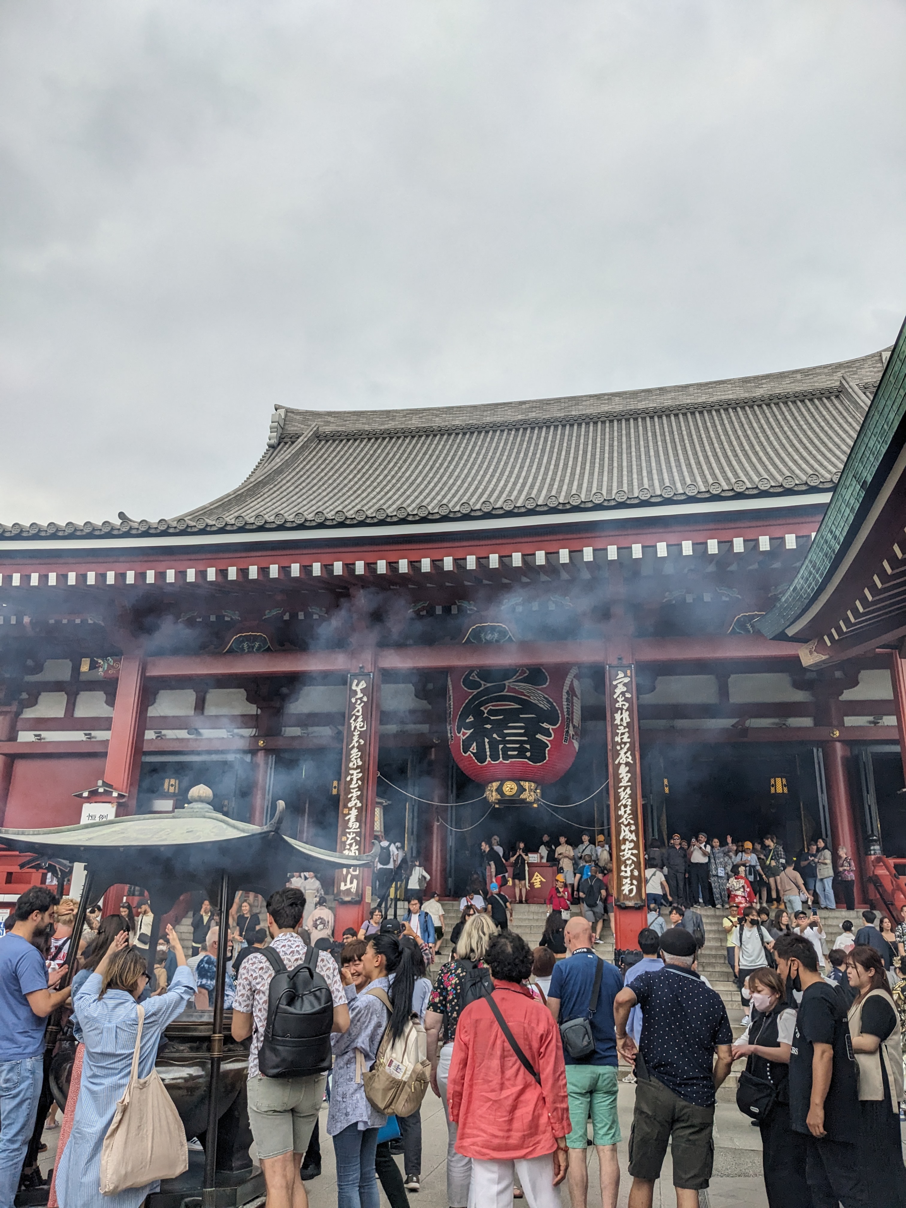 浅草　浅草寺　雷門　食べ歩き　スカイツリー　うなな　高円寺　不動産　大和　アクタス