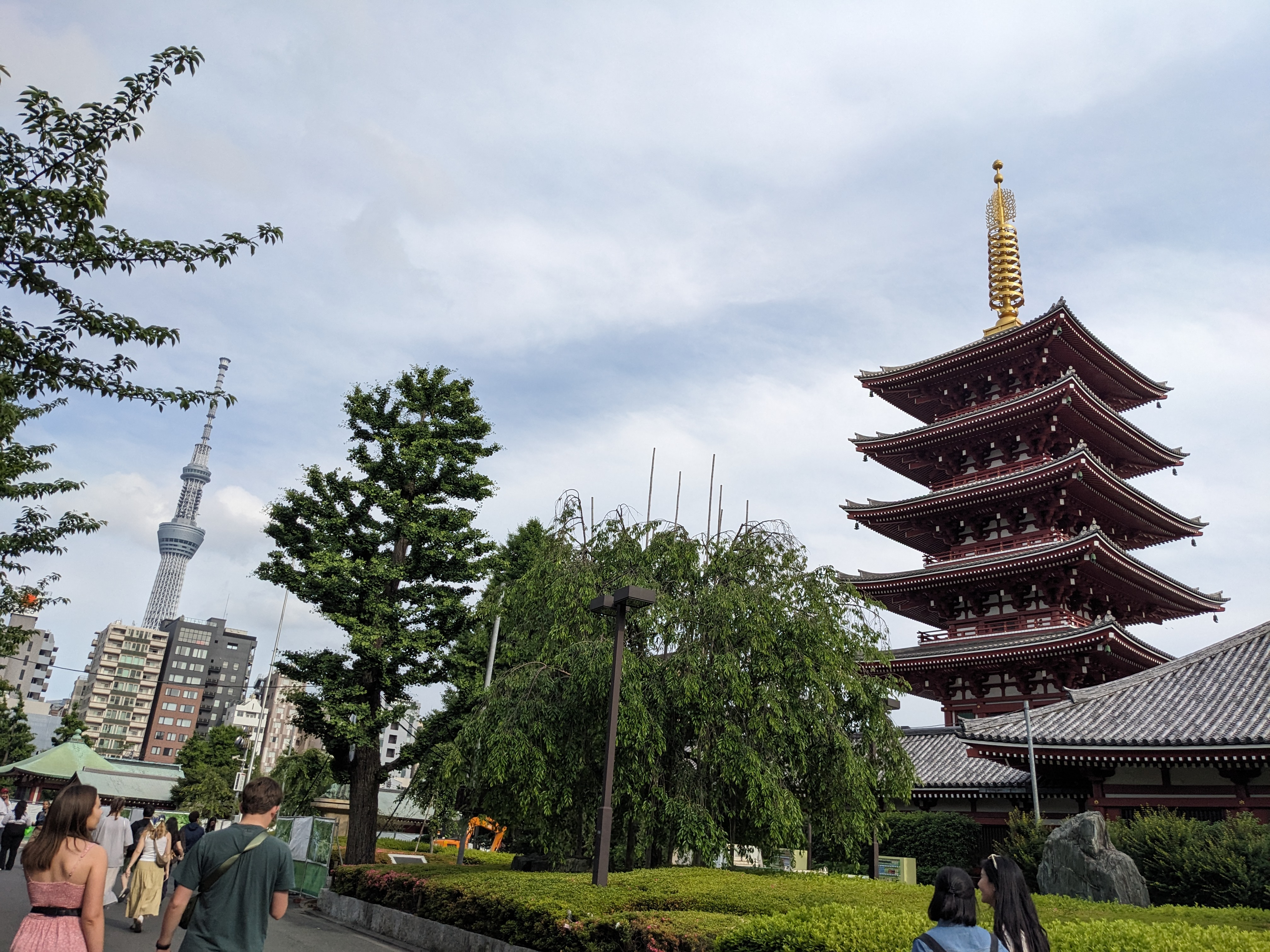 浅草　浅草寺　雷門　食べ歩き　スカイツリー　うなな　高円寺　不動産　大和　アクタス